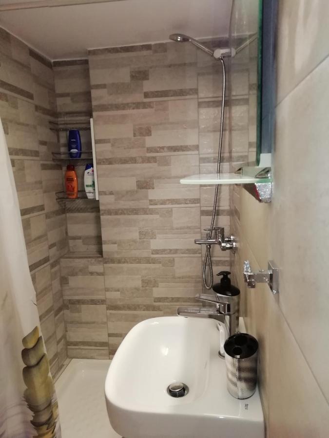 أثينا Cute Apartmnet In Thiseio المظهر الخارجي الصورة